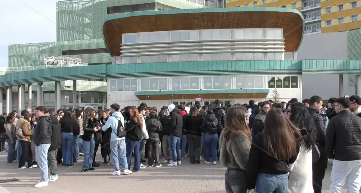 UniCz,\u00A02.500 studenti da tutta la Calabria per scoprire l’offerta formativa. Cuda: «Il nostro core business resta l’area medica»\n