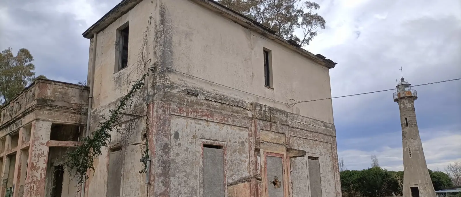 A Corigliano Rossano rinasce il Faro di Capo Trionto: diventerà parco biomarino e hub culturale