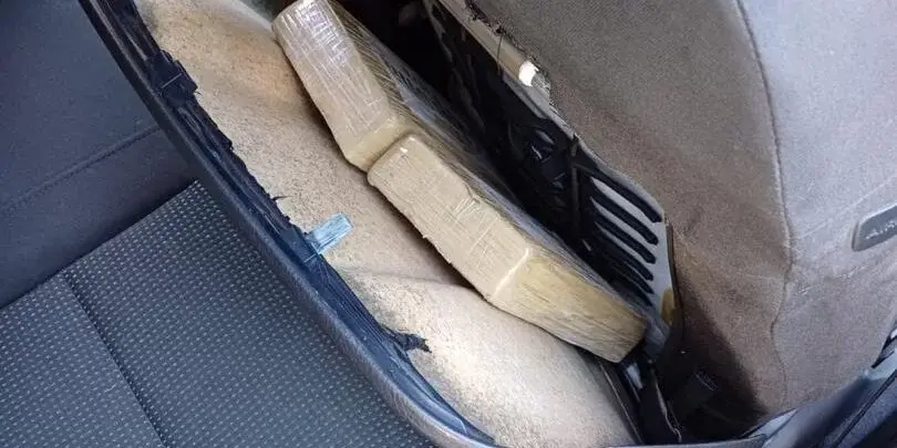 Corriere della droga reggino fermato sull’A2 con due chili di coca in auto: arrestato