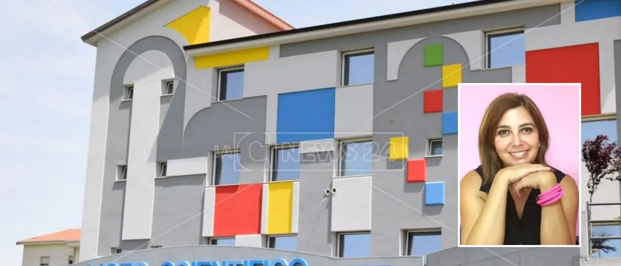 Deepfake ad Acri, la dirigente scolastica: «Investiti da una tempesta, vittime e carnefici prede dei social»\n