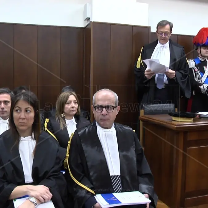 I fondi per frane ed esondazioni usati da Calabria Verde anche per ristrutturare casa a un dirigente: contestato un danno erariale di 159 milioni\n