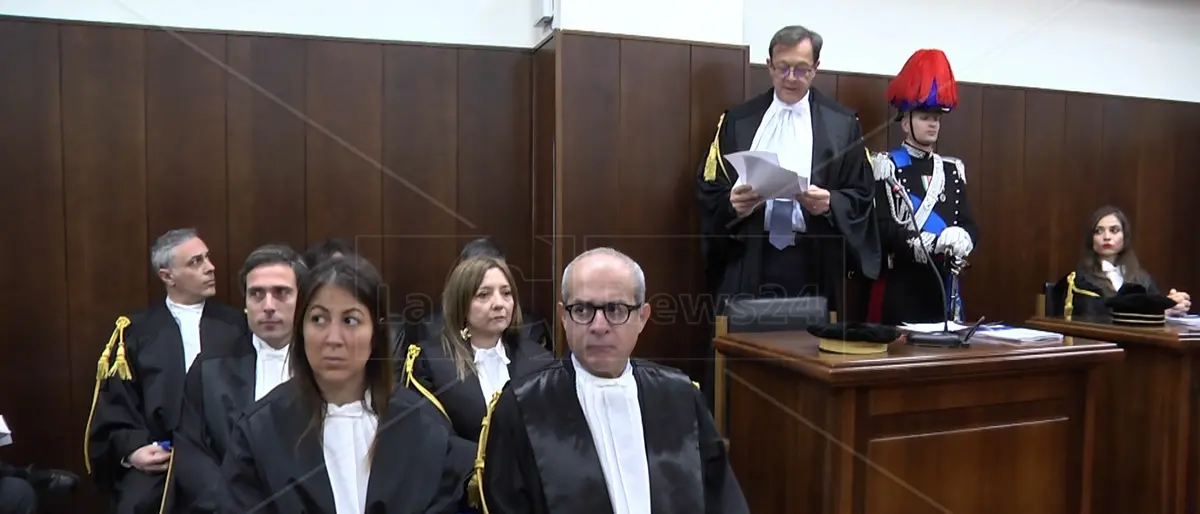 I fondi per frane ed esondazioni usati da Calabria Verde anche per ristrutturare casa a un dirigente: contestato un danno erariale di 159 milioni\n