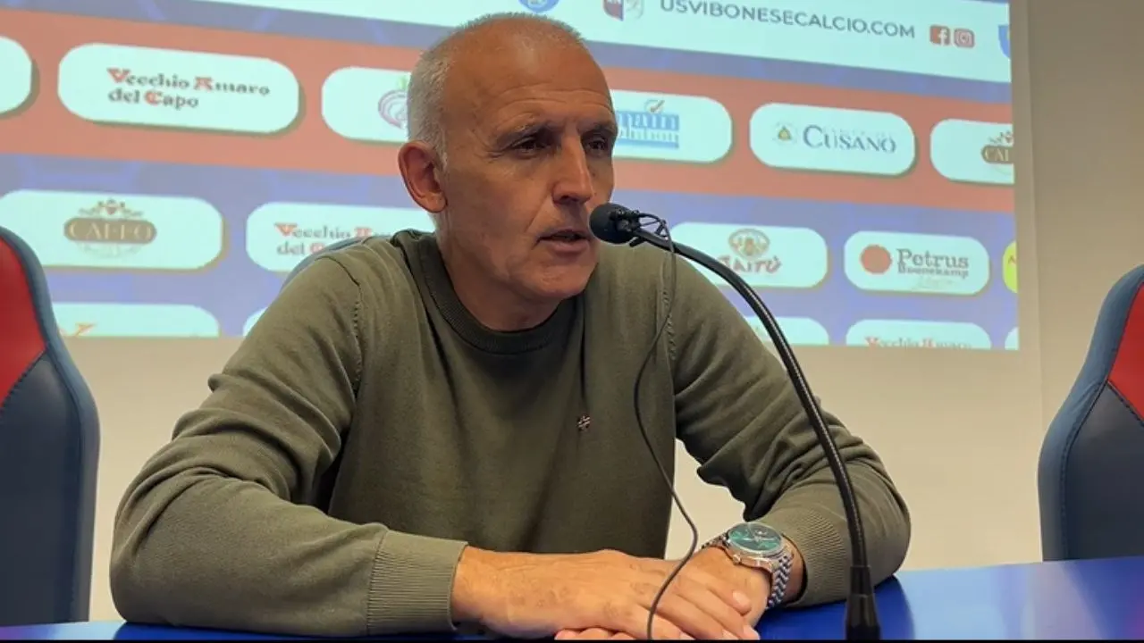 Serie D, la Vibonese attende il Sant'Agata al Razza. Mister Facciolo: «Squadra in salute e affamata di punti, non sarà semplice»