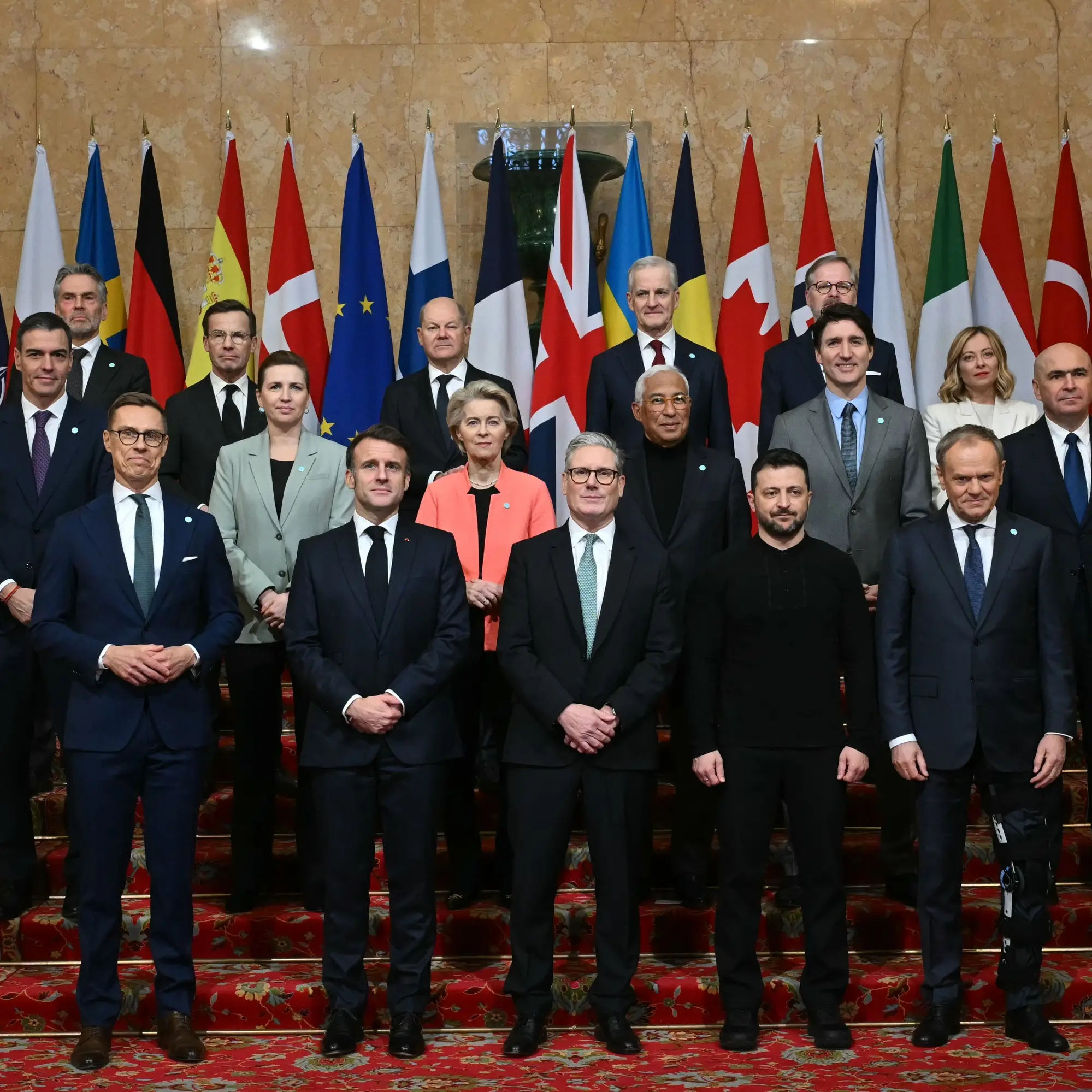 Ucraina, Francia e Inghilterra lavorano a un\u00A0piano di pace da presentare a Trump: «Serve\u00A0sostegno\u00A0Usa»