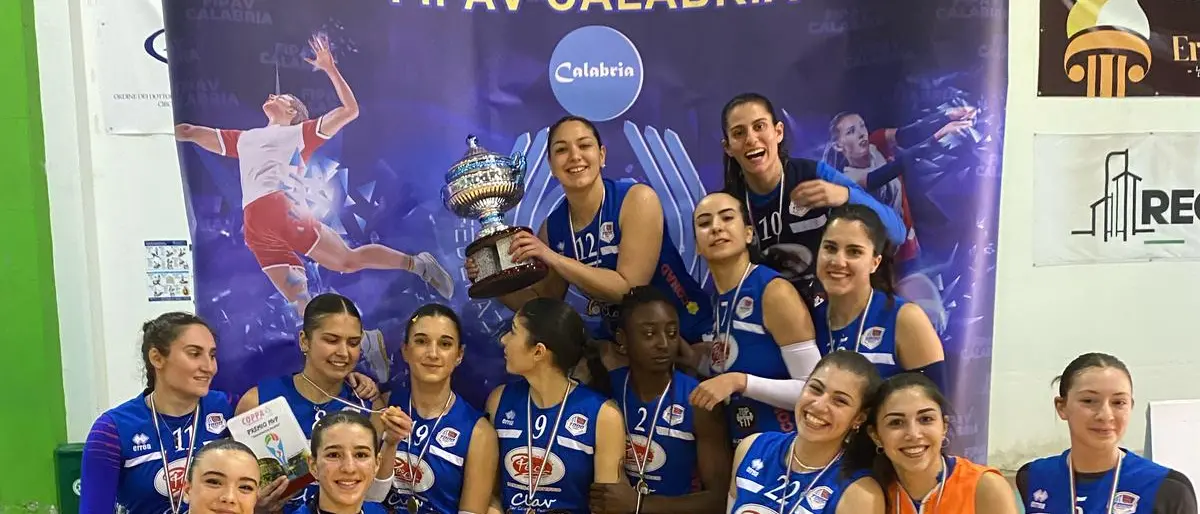 Volley, Todosport Vibo\u00A0la Coppa Calabria è tua! Battuta la Lory Pizzo in casa per 3-1\n