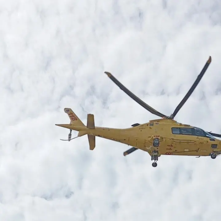 Cariati, nebbia fitta sull’elisoccorso. Spunta\u00A0una base (temporanea) e il Nursind tuona: «Troppo distante dall’ospedale»\n