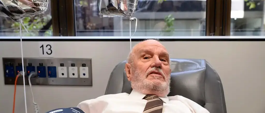Morto il donatore di sangue australiano che ha salvato più di due milioni di bambini