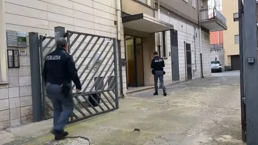 Corigliano Rossano, noto avvocato\u00A0accoltellato nel suo studio: è grave\n