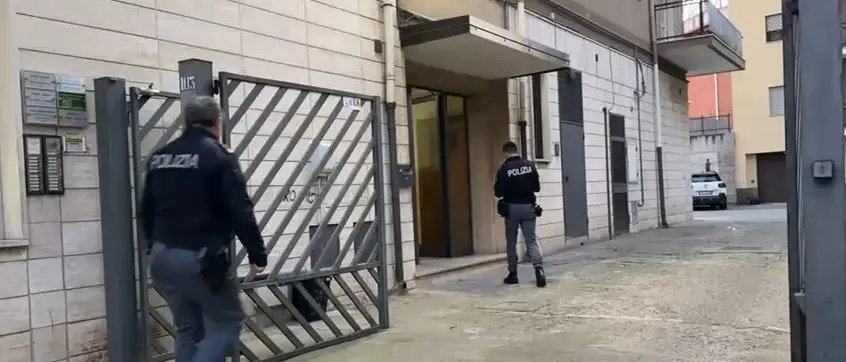 Corigliano Rossano, noto avvocato\u00A0accoltellato nel suo studio: è grave\n