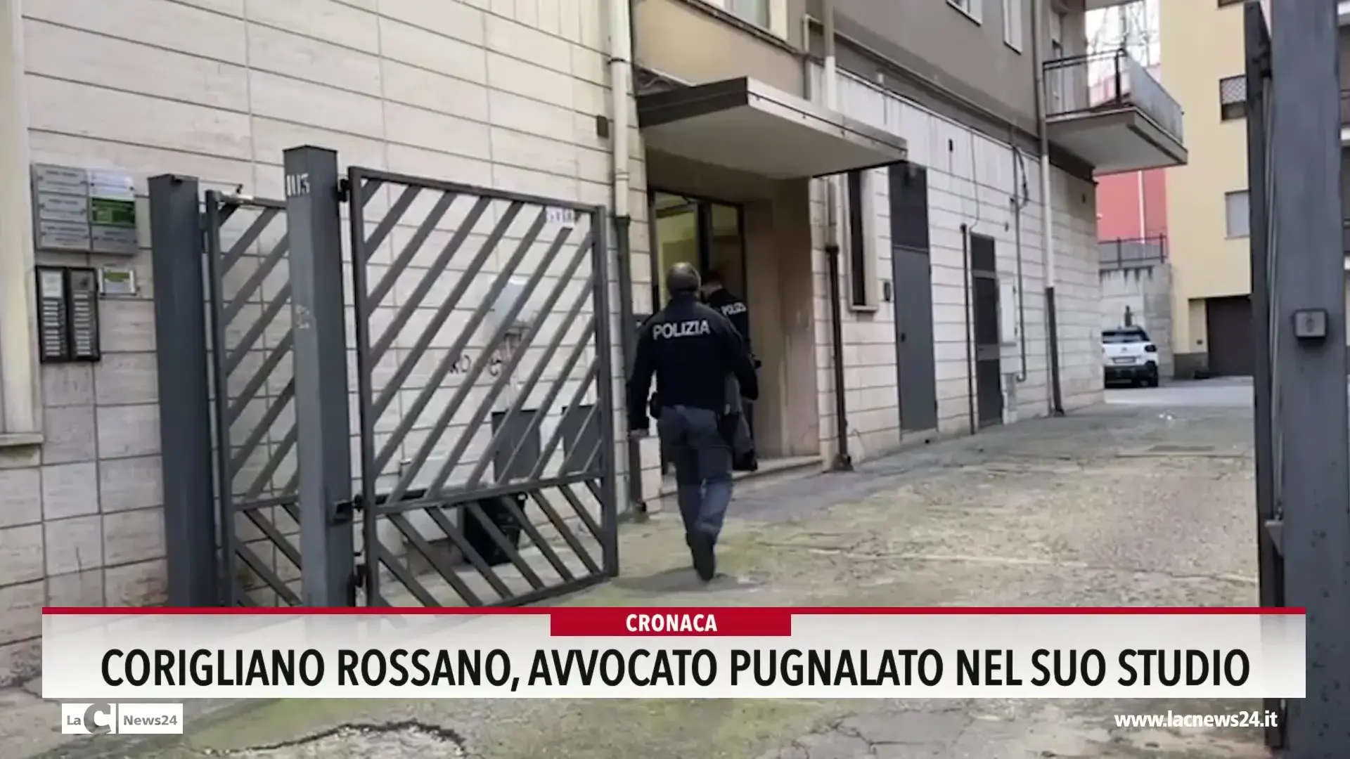 Corigliano Rossano, avvocato pugnalato nel suo studio