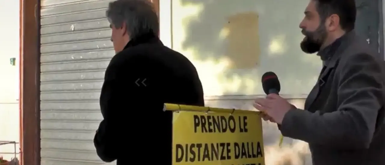 «O te ne vai o ti spacco la faccia», aggredito a Cetraro l’inviato di Striscia la Notizia Macrì\u00A0\n
