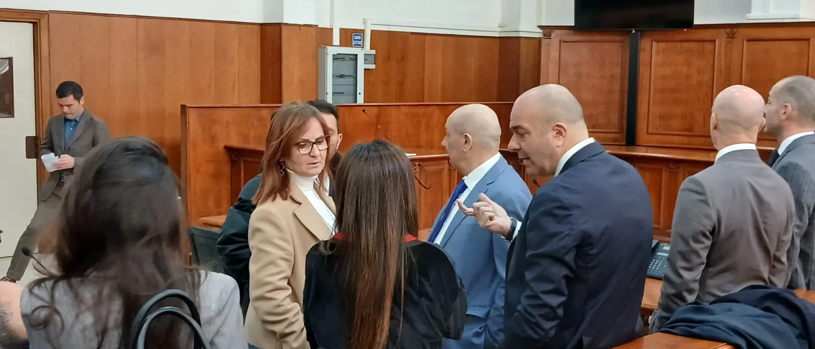 Strage di Cutro, il processo al via con una falsa partenza: si va verso un rinvio\n