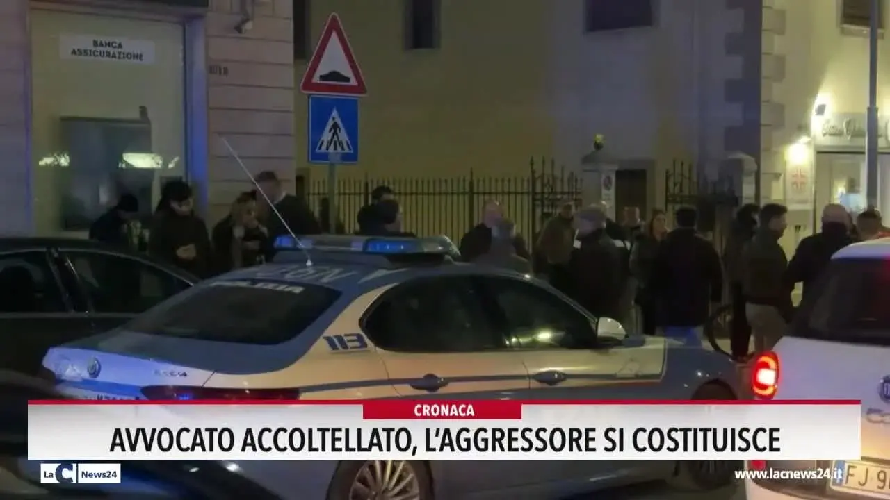 Avvocato accoltellato a Corigliano Rossano, l'aggressore si costituisce