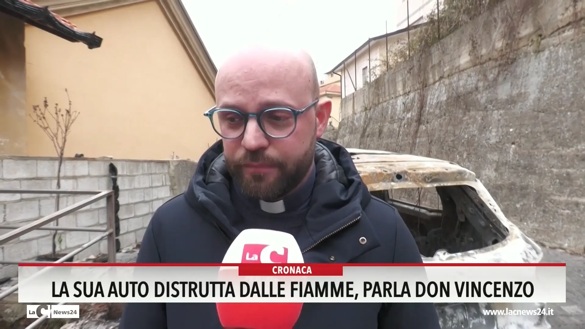 La sua auto distrutta dalle fiamme, parla Don Vincenzo