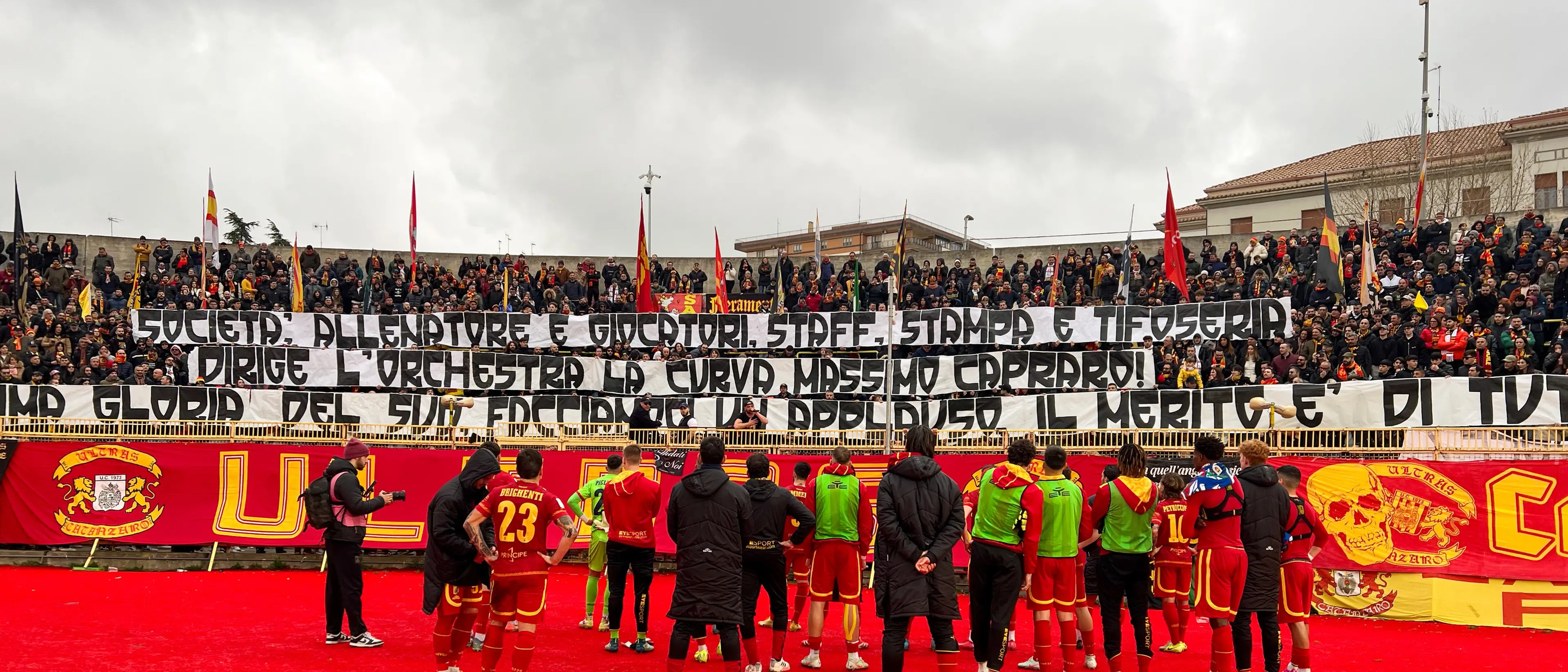 L’incredibile e particolare stagione del Catanzaro: la “squadra dei pareggi” che vola in zona\u00A0playoff\n