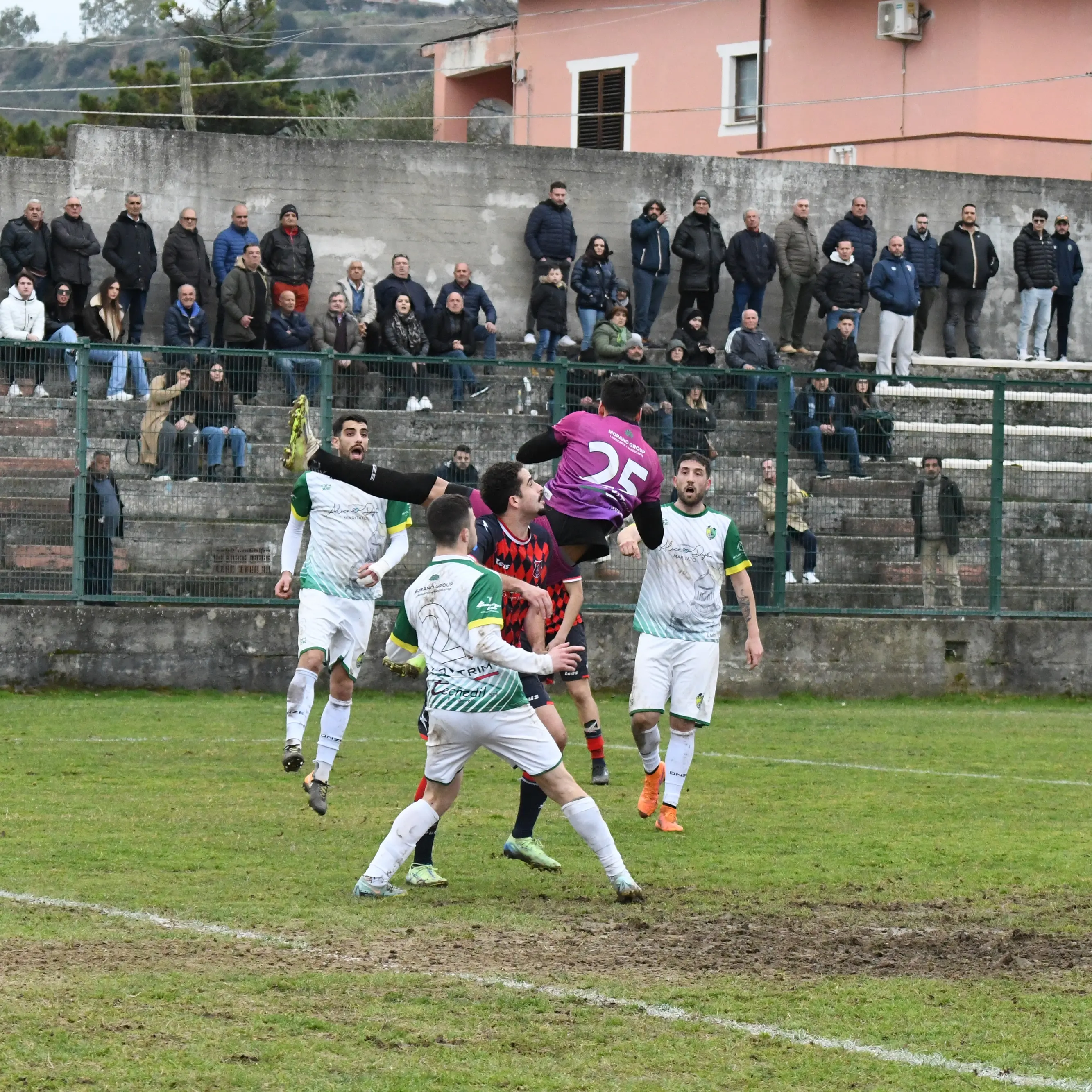 Promozione A, apre l’anticipo tra Mesoraca e DB Rossoblù Luzzi. Il Trebisacce capolista attende lo Scalea: ecco la 24esima giornata