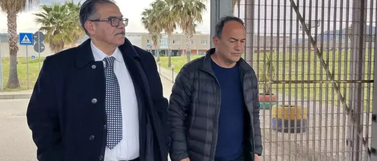 Detenuto con tumore al carcere di Arghillà, Lucano: «Violazione dei diritti umani, perché non scarcerato prima?»\n