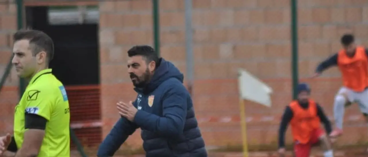 Eccellenza, l'Isola Capo Rizzuto torna a vincere in trasferta. Gregorace: «Play off? Ci mancano almeno nove punti»\n