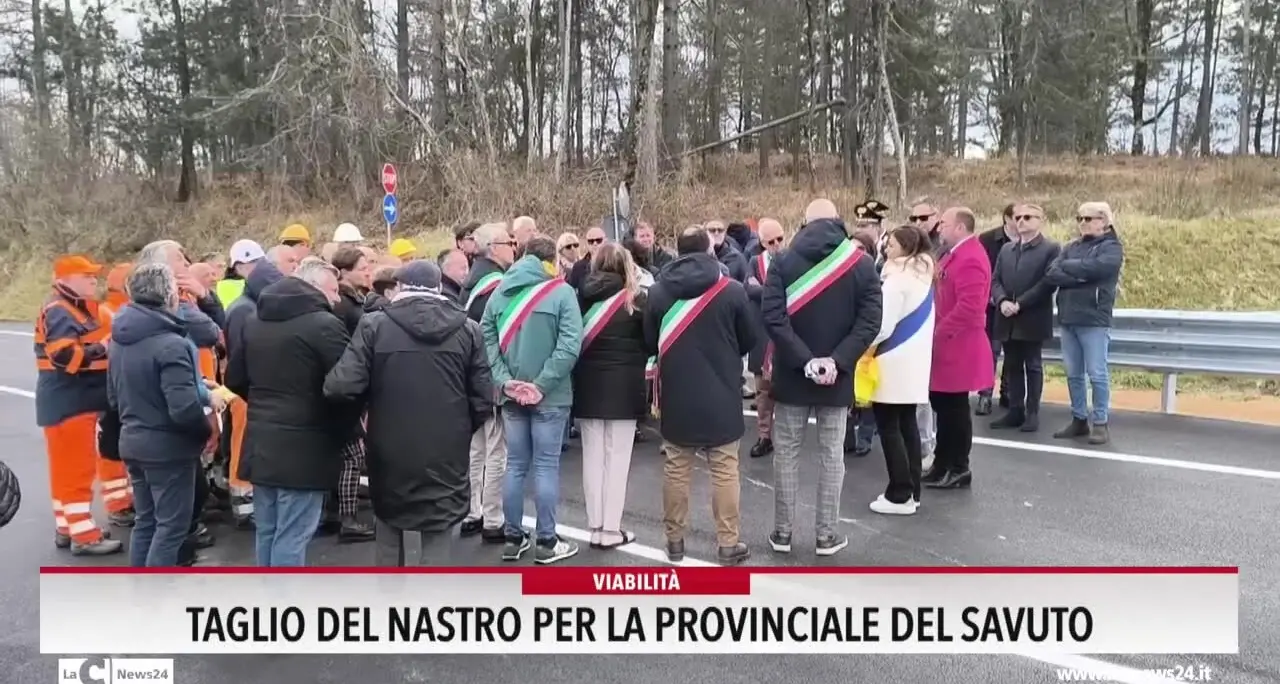 Taglio del nastro per la provinciale del Savuto