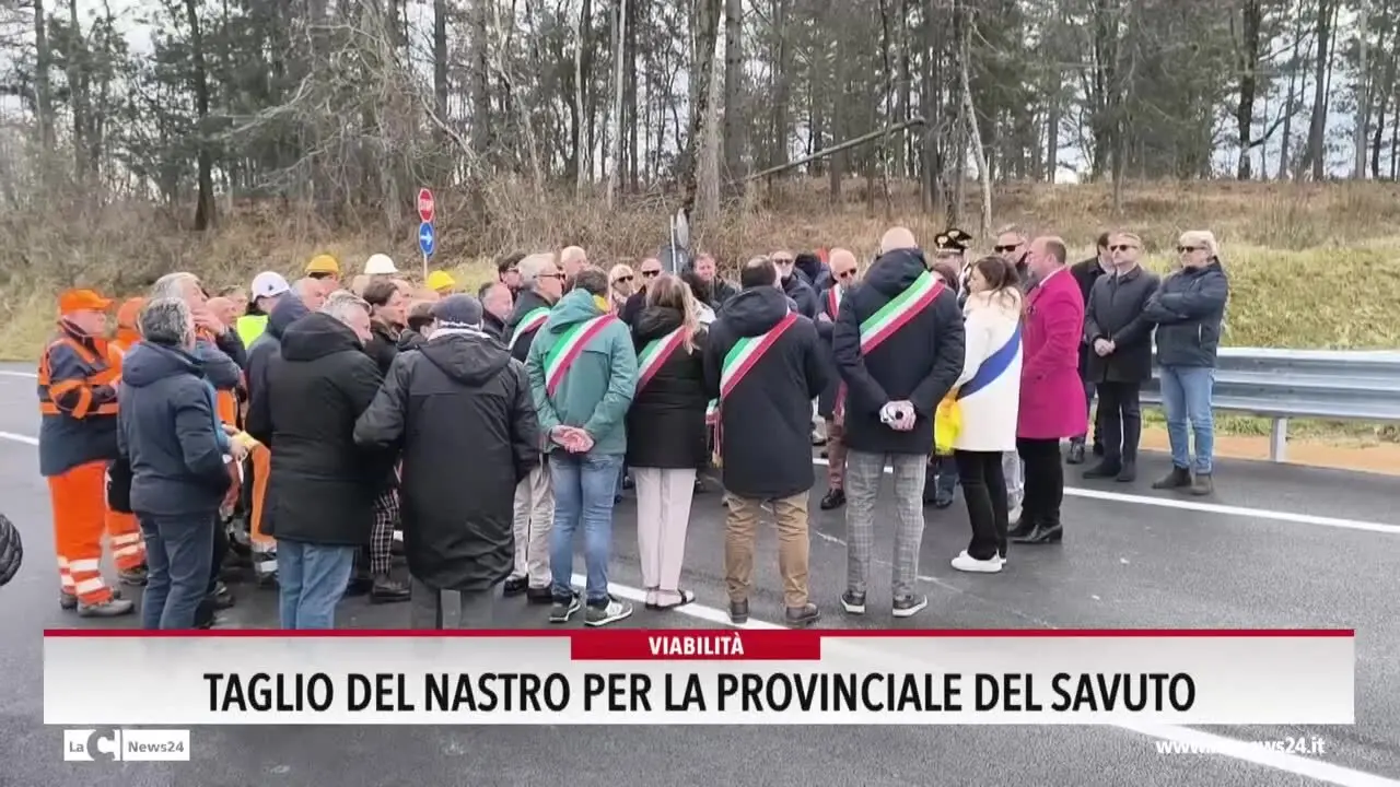 Taglio del nastro per la provinciale del Savuto