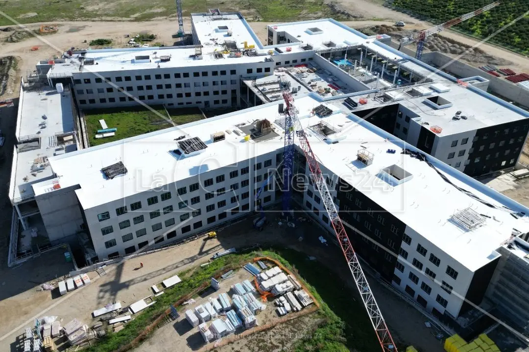 <p>Il cantiere dell&#39;ospedale della Sibaritide</p>\\n