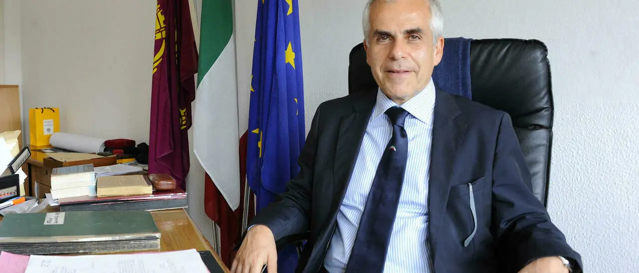 Muore ai domiciliari l’ex super poliziotto antindrangheta Carmine Gallo: era considerato il capo di una rete di cyber spie\u00A0\n