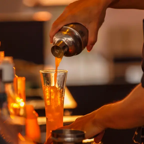 All’Ipseoa Gagliardi di Vibo l’evento formativo sulle nuove tendenze “no/low alcol” nel mondo dei barman