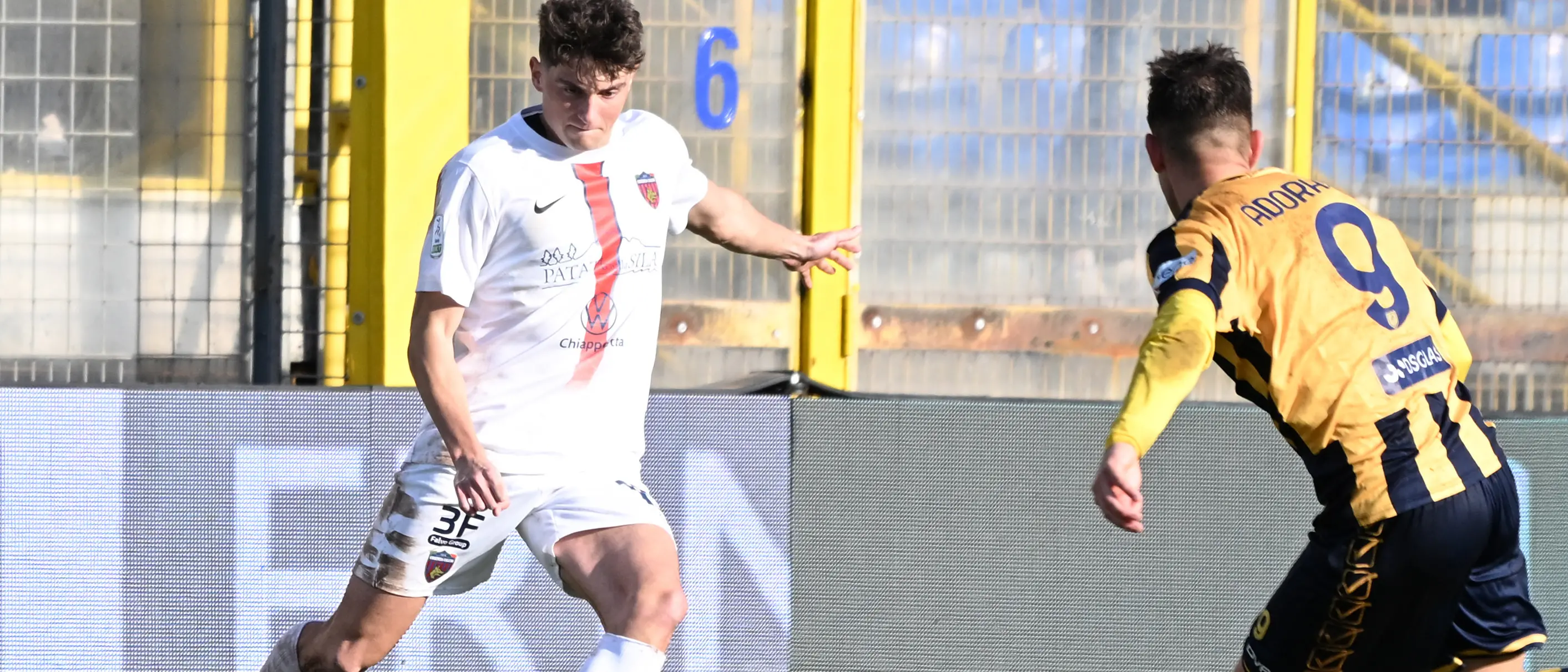 Il difensore del Cosenza Dalle Mura a LaC: «Catanzaro? Non è una partita come le altre»