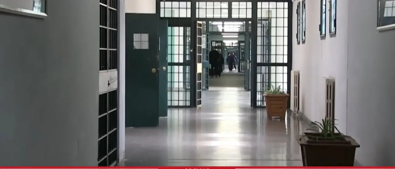 Un dolce riscatto, nel carcere di Vibo un laboratorio che permette ai detenuti di apprendere l’arte dei biscotti\n