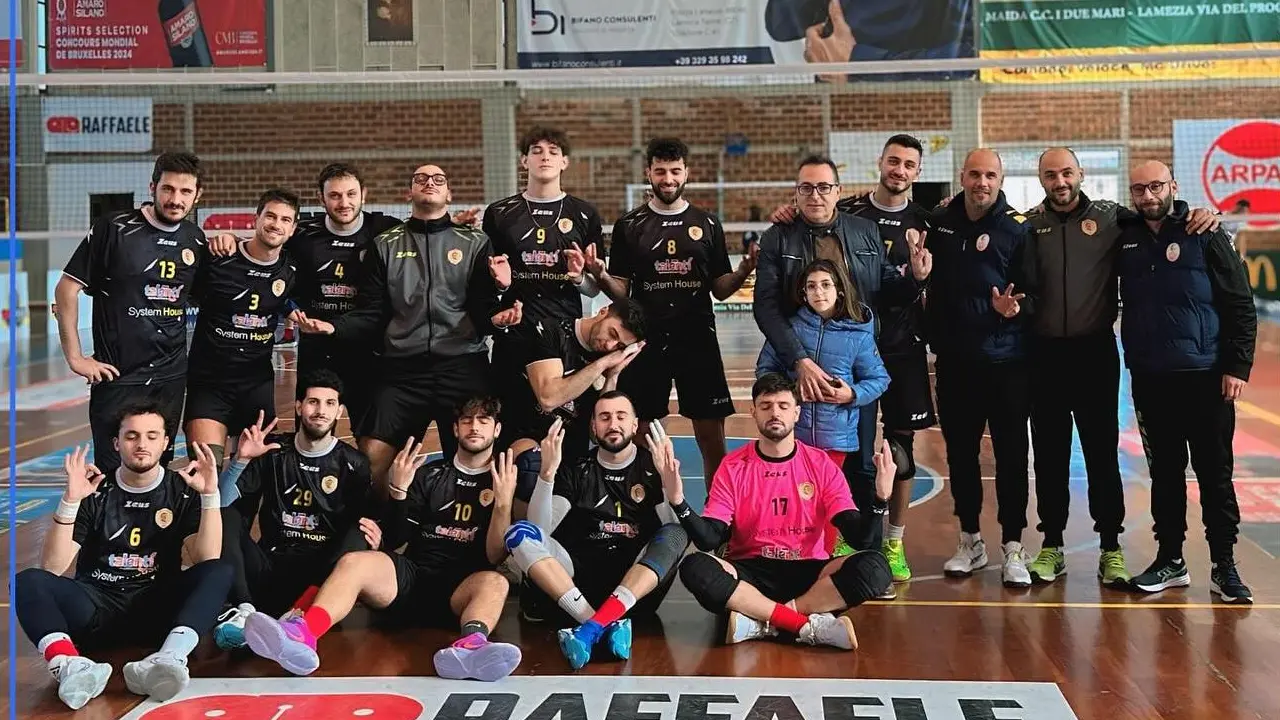 Volley Calabria, colpo di scena in Serie C: la Sporting Magna Graecia abbandona il campionato maschile\n