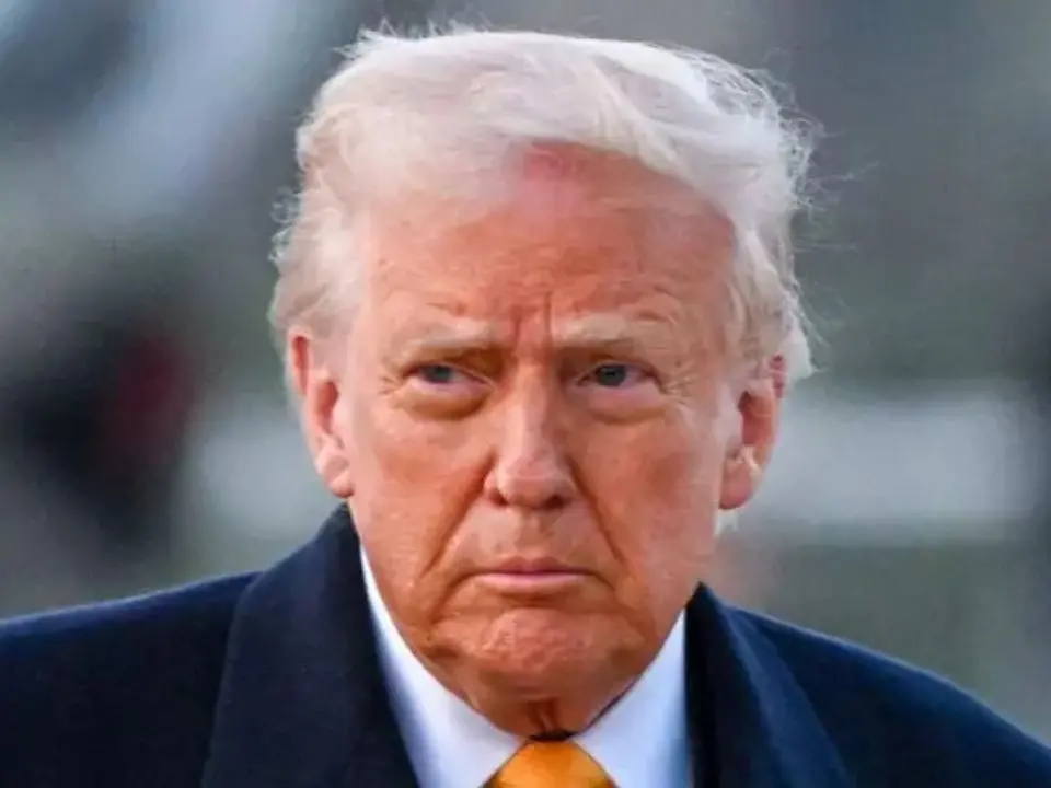 Guerra commerciale, Trump raddoppia i dazi sull’acciaio e l’alluminio dal Canada e minaccia: «Farò chiudere il settore auto»