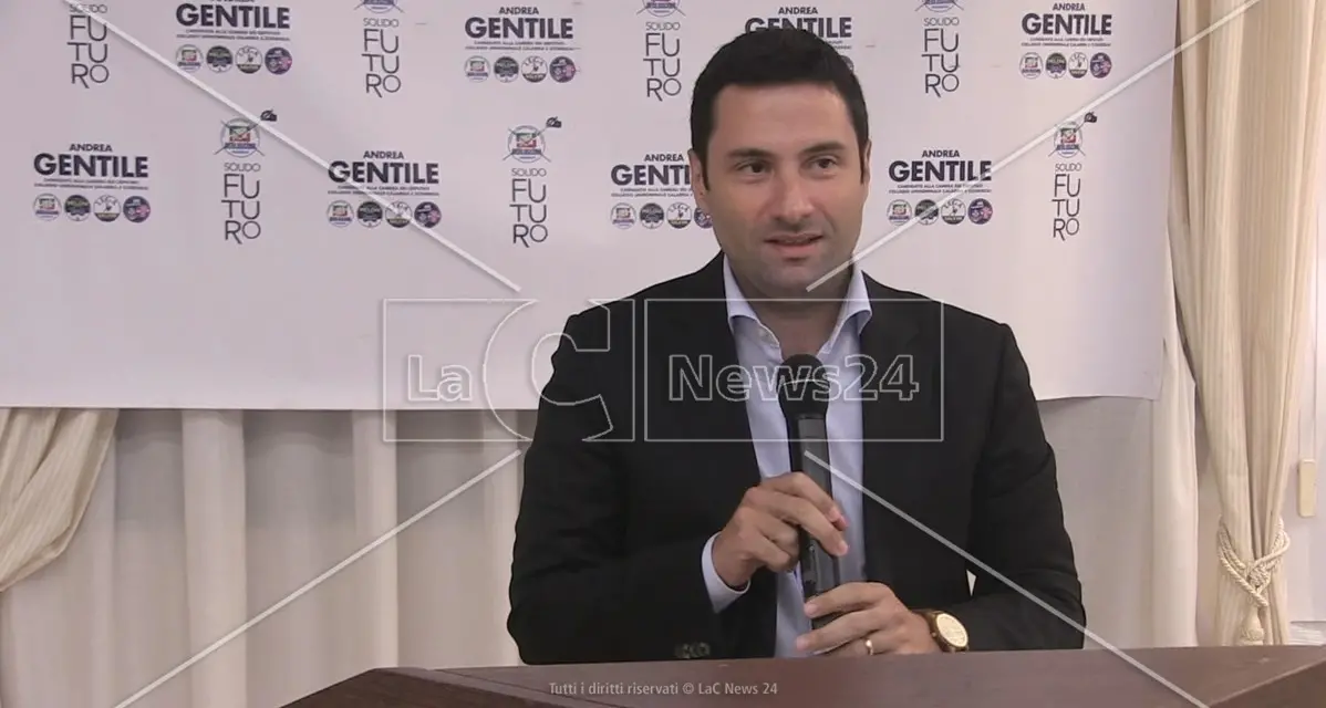 Andrea Gentile (Fi) in Parlamento: «Ripristinata la democrazia e la piena libertà di voto»\n