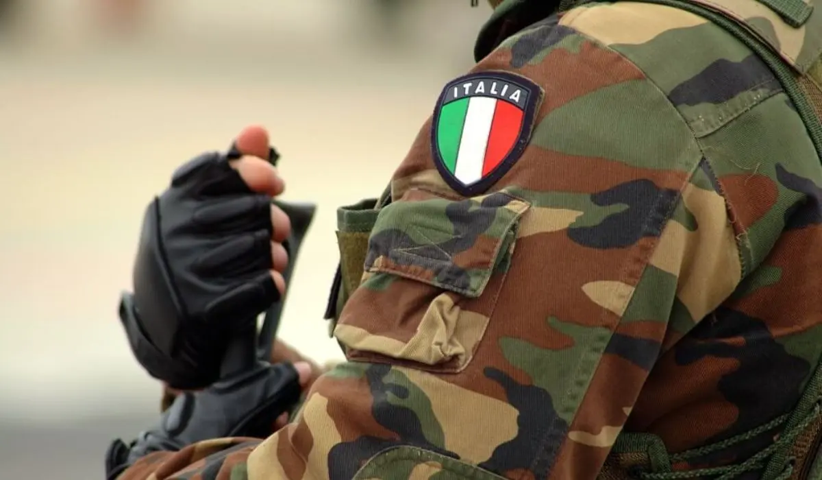 Violenza sessuale in una caserma calabrese, tenente colonnello dell’Esercito rinviato a giudizio