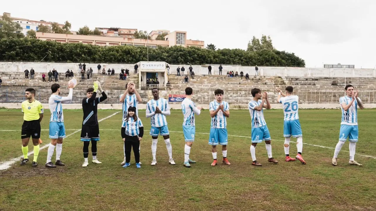 Serie D, l'Akragas si ritira dal campionato. Ecco come cambia la classifica nel girone delle calabresi\n