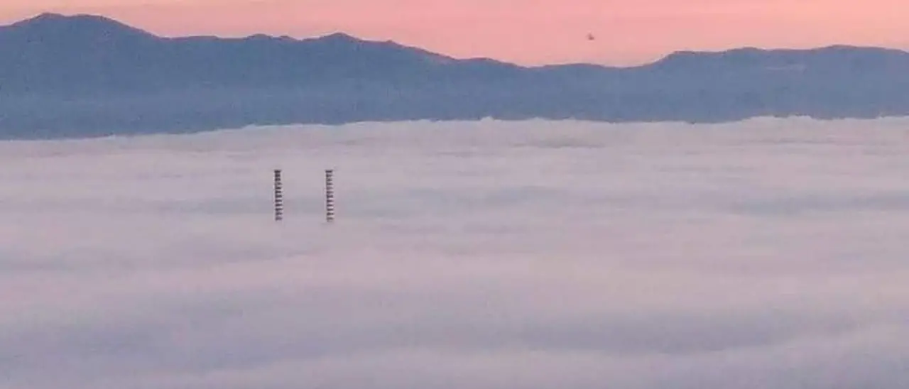 Tempo caldo e umido, torna la “lupa di mare”: una densa nebbia avvolge la costa jonica\n