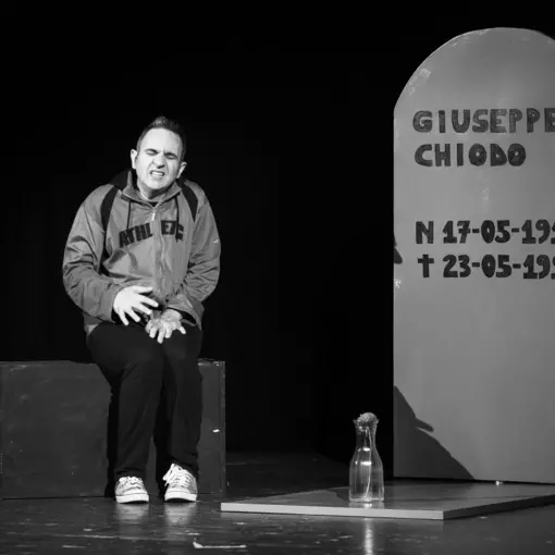 \"Mia madre non voleva cantare\", al Teatro Primo di Villa San Giovanni l’opera di e con Giuseppe Arnone
