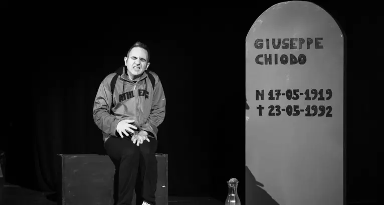\"Mia madre non voleva cantare\", al Teatro Primo di Villa San Giovanni l’opera di e con Giuseppe Arnone