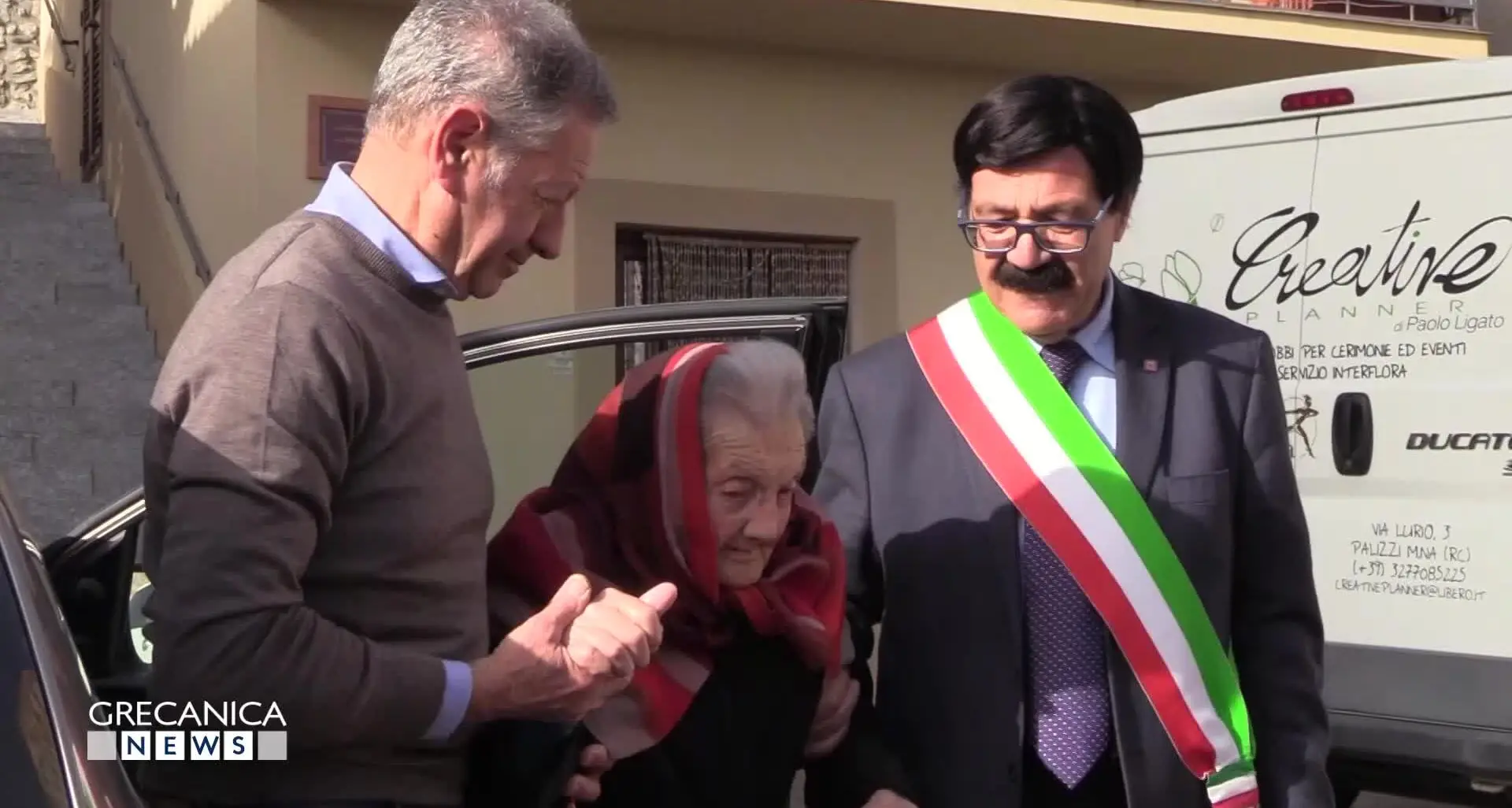 Nonna Petronilla ha compiuto 104 anni, grande festa a Bova