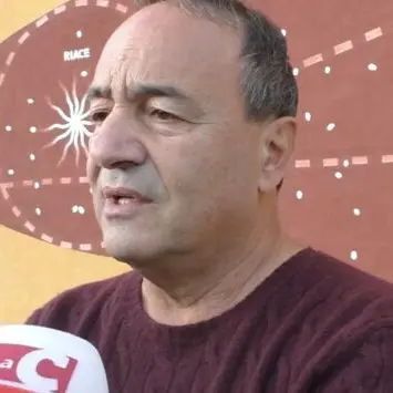 Mimmo Lucano, avviata la procedura per la decadenza da sindaco di Riace: parte la nota della Prefettura\n