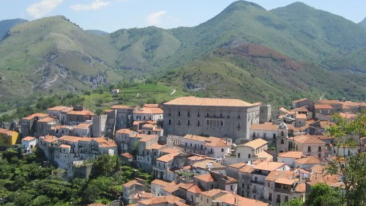 Aieta candidata a “Borgo dei Borghi 2025”, Varì (Sviluppo economico e culturale Calabria): «Votiamola tutti»