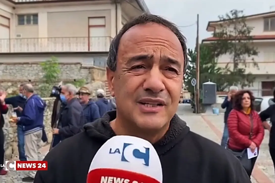 <p>Mimmo Lucano</p>\\n