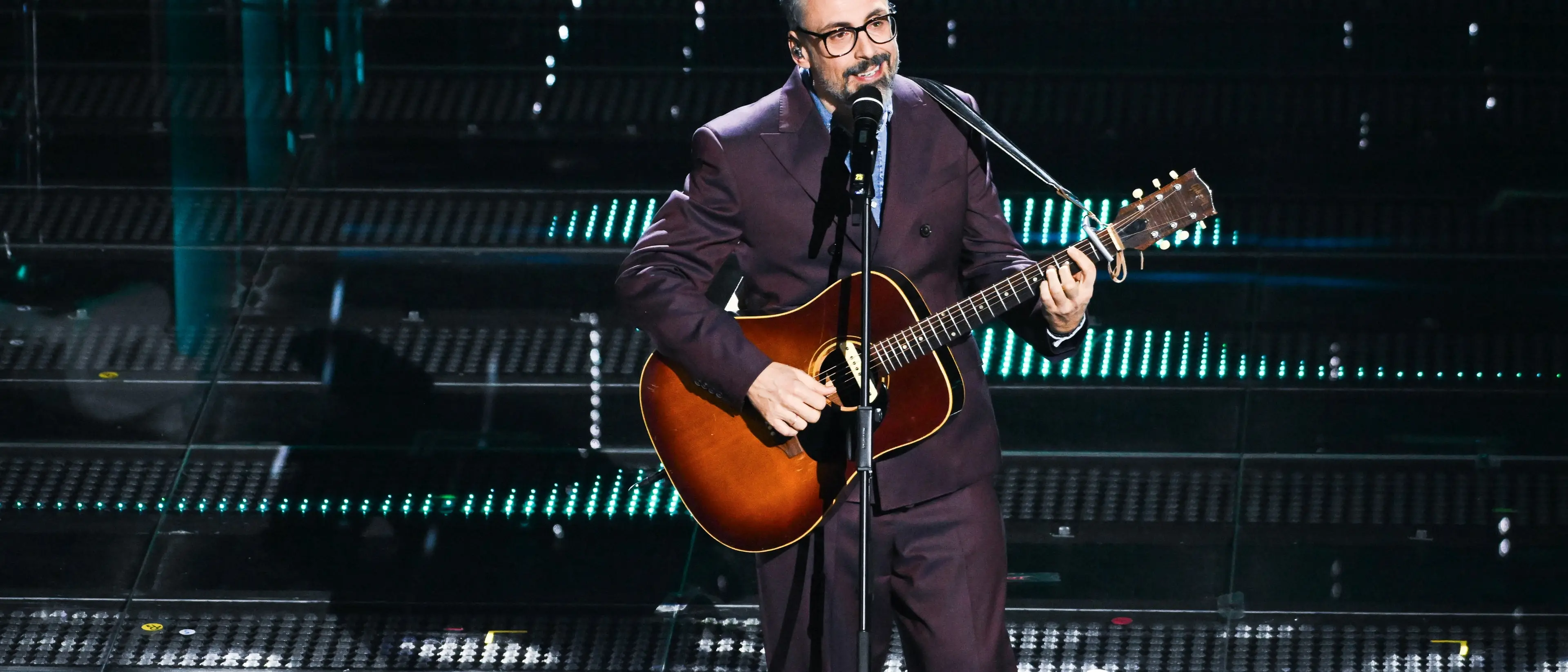 Brunori, da Sanremo («l’inferno ligure») al successo dei concerti: «Così ho raggiunto i brunoriani che non sapevano di esserlo»\n