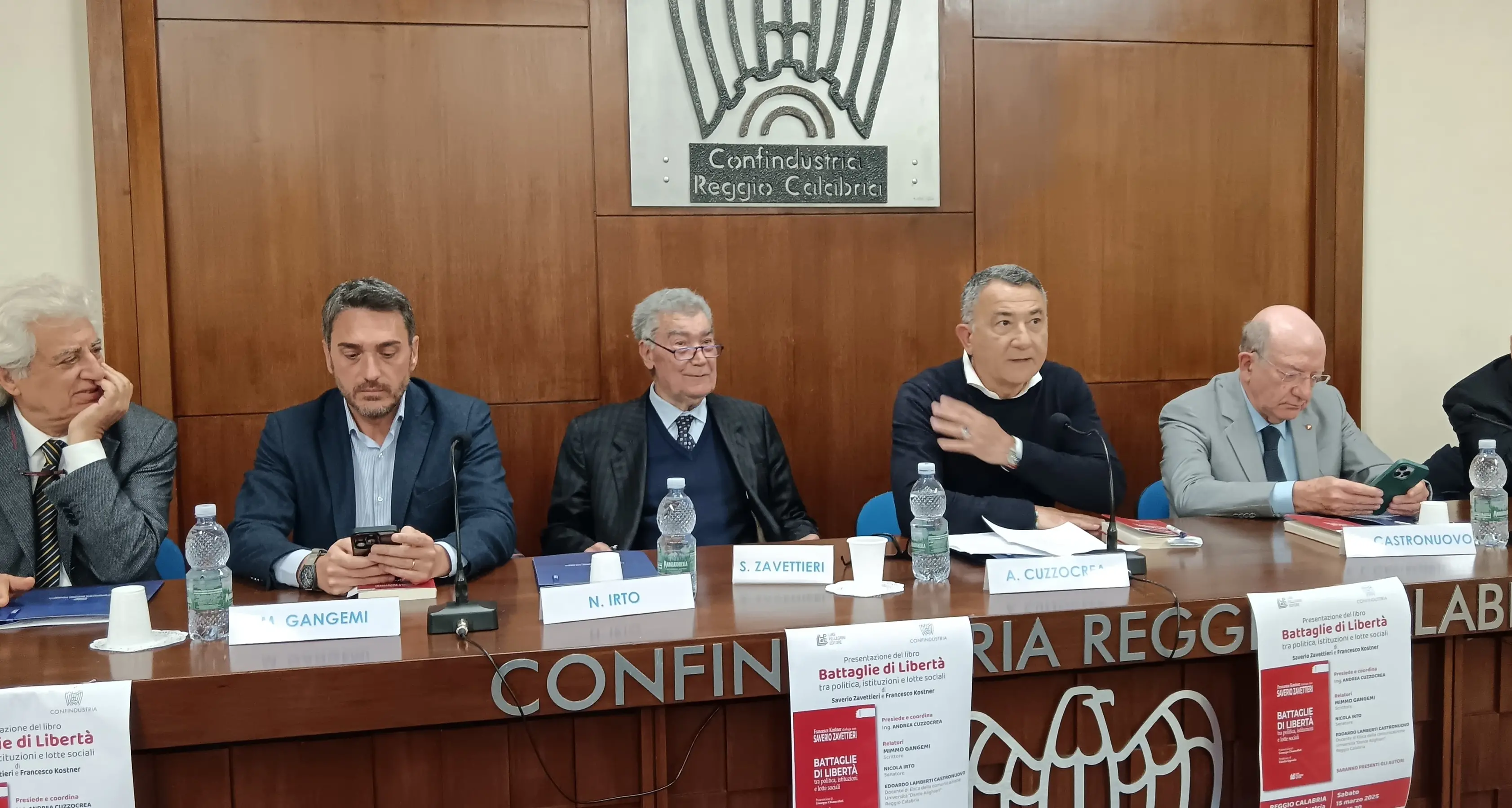 Le “Battaglie di libertà” di Saverio Zavettieri: l’eredità politica in un viaggio tra storia e polemiche\n