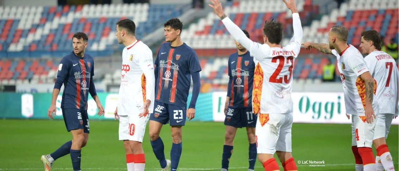 Catanzaro-Cosenza, le probabili formazioni: al Ceravolo fischio d’inizio alle 17.15