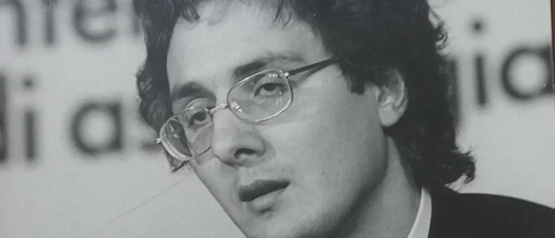 Mai abituarsi al peggio: l'ultimo insegnamento di un poeta\n