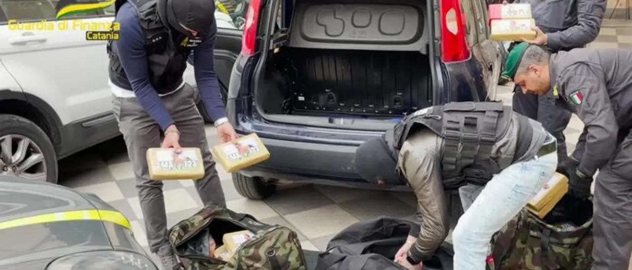 Fiumi di cocaina dal Sud America alla Sicilia: 6 arresti a Catania e sequestri per 7,7 milioni\n