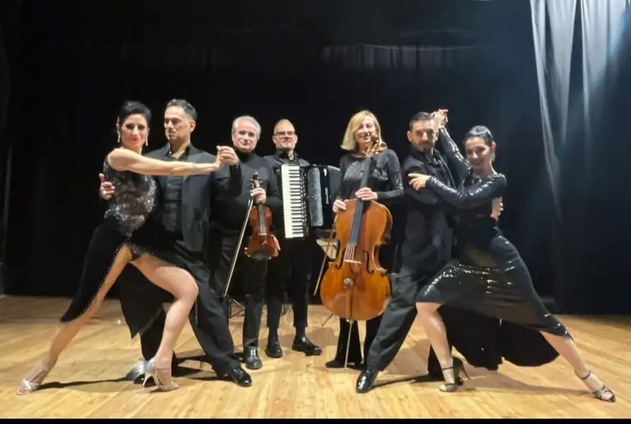 El Tango Show, la passione argentina sul palco del Teatro Rendano di Cosenza\n