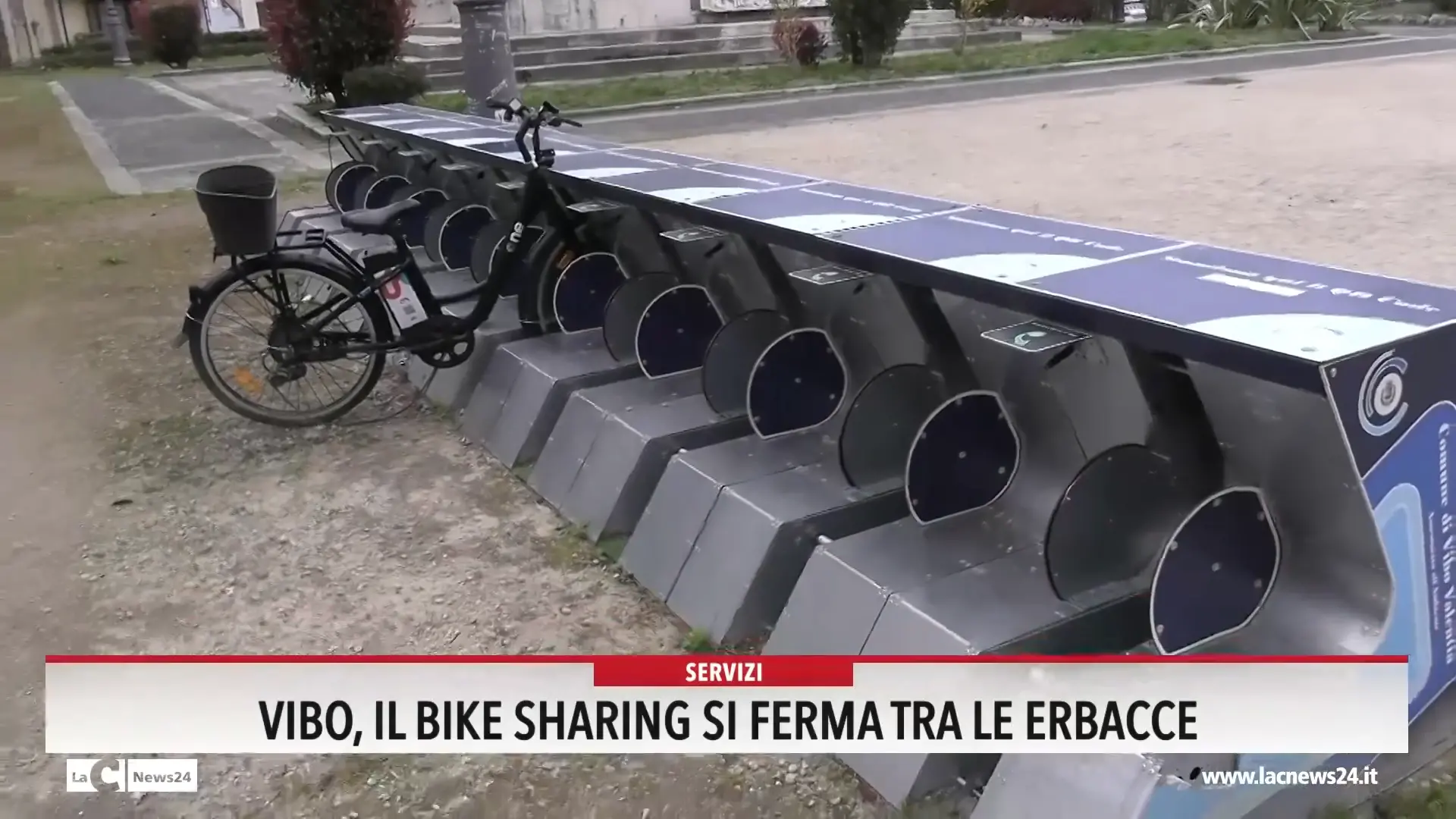 Vibo, il bike sharing si ferma tra le erbacce