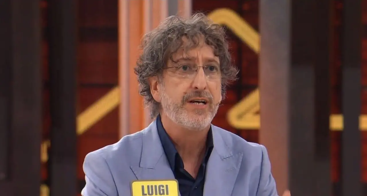 Il presentatore e conduttore radiofonico calabrese Luigi Grandinetti protagonista ad “Avanti un altro”: l’ultima domanda gli costa 46mila euro\n