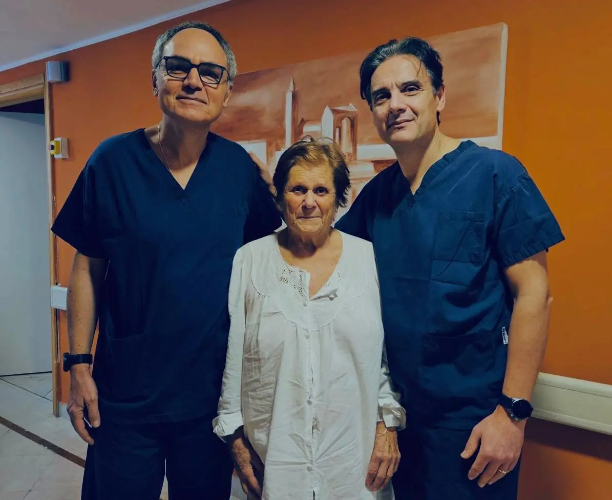 Buona sanità, 78enne salvata a Bari grazie a un innovativo intervento: alla guida un medico calabrese\n